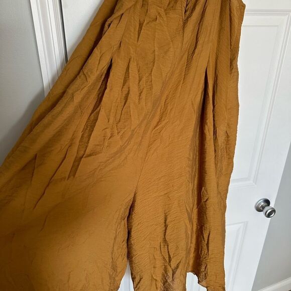 Cut-Loose size XL mustard colored jumper - Picture 2 of 9